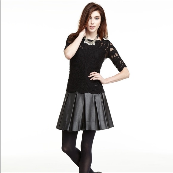 Laundry By Shelli Segal Black Mesh Lace Short Sleeve Top - Picture 3 of 10